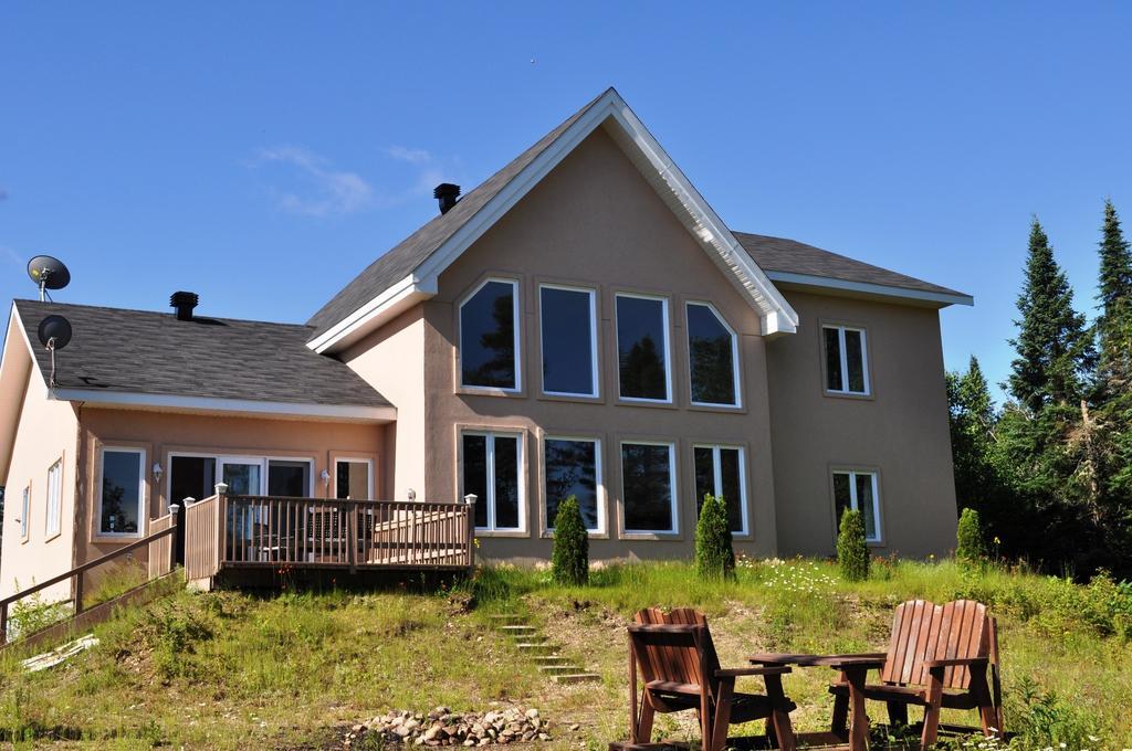 Hotel La Taniere De L'Ours Saint-Donat-de-Montcalm Zewnętrze zdjęcie