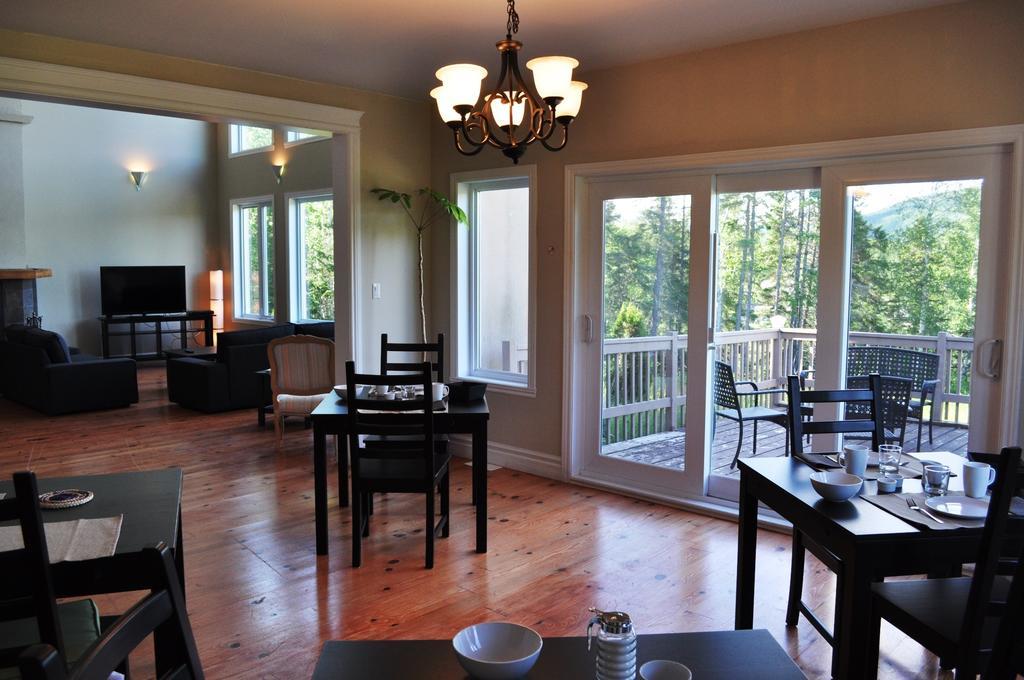 Hotel La Taniere De L'Ours Saint-Donat-de-Montcalm Zewnętrze zdjęcie